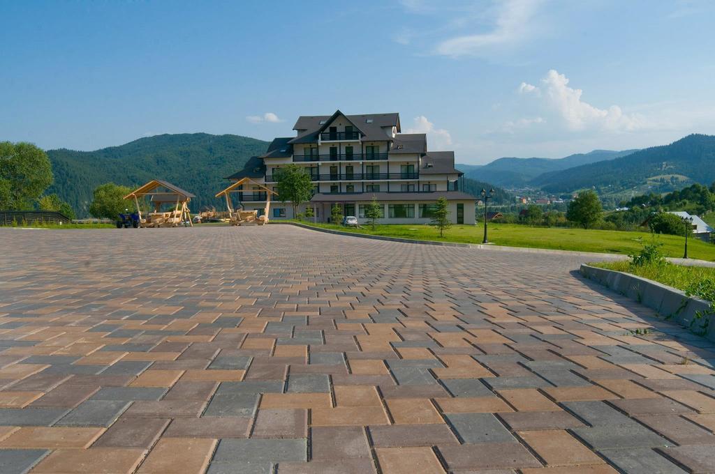 Hotel Toacabellevue Гура Хуморулуй Екстериор снимка