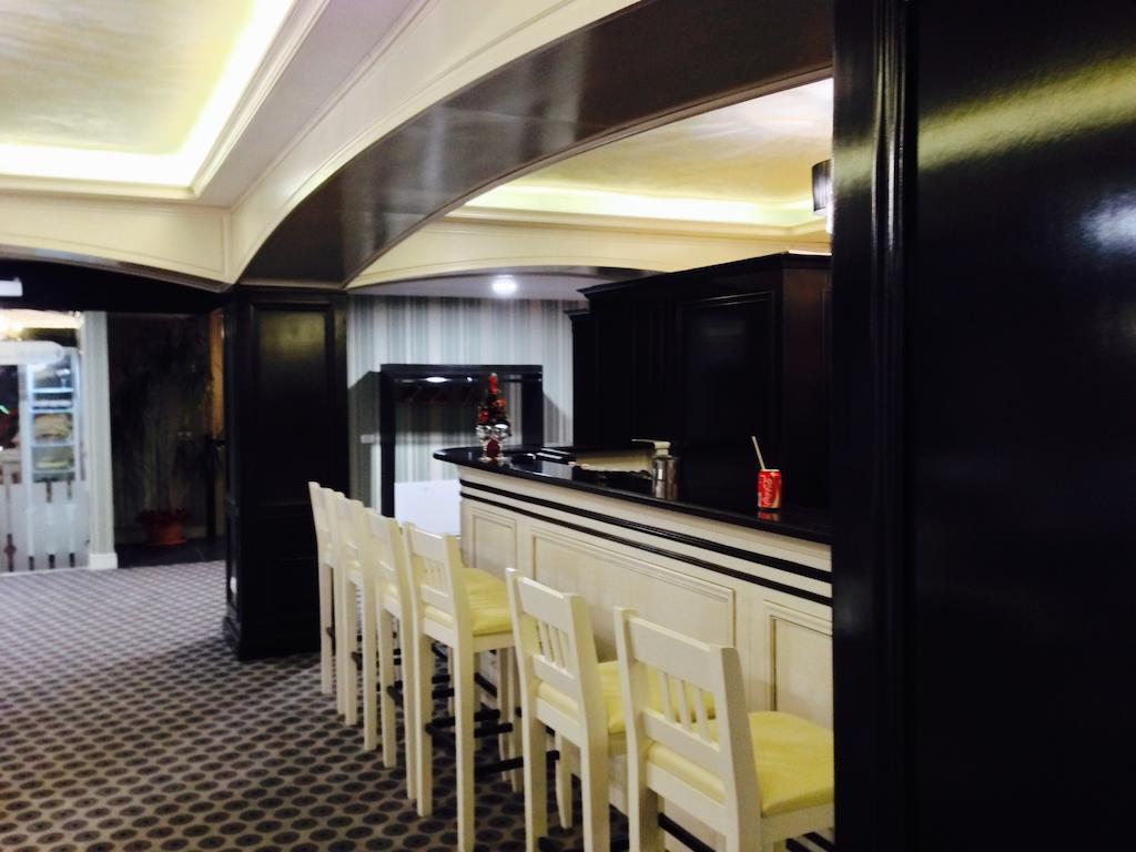 Hotel Toacabellevue Гура Хуморулуй Екстериор снимка