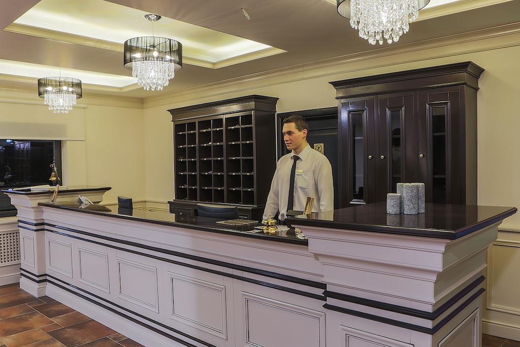 Hotel Toacabellevue Гура Хуморулуй Екстериор снимка