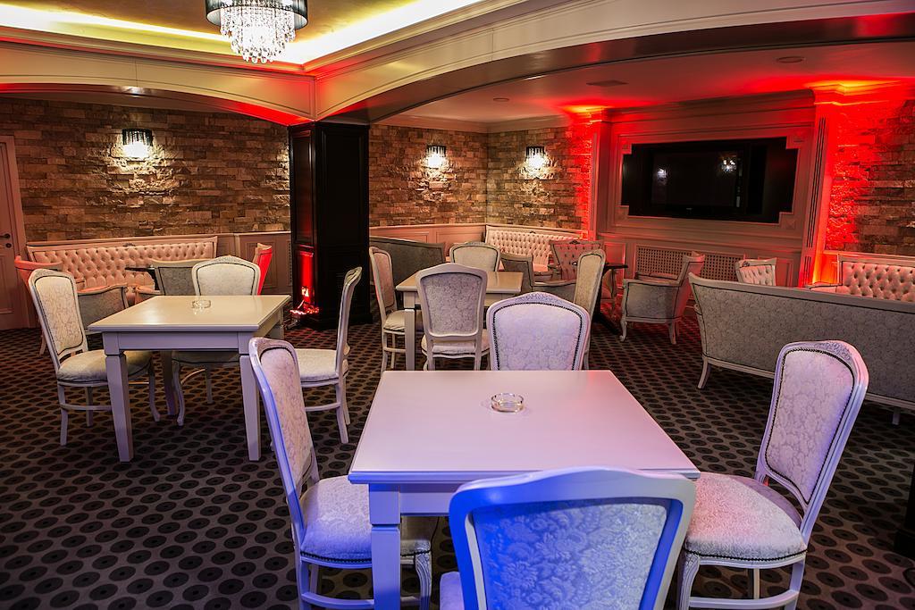 Hotel Toacabellevue Гура Хуморулуй Екстериор снимка